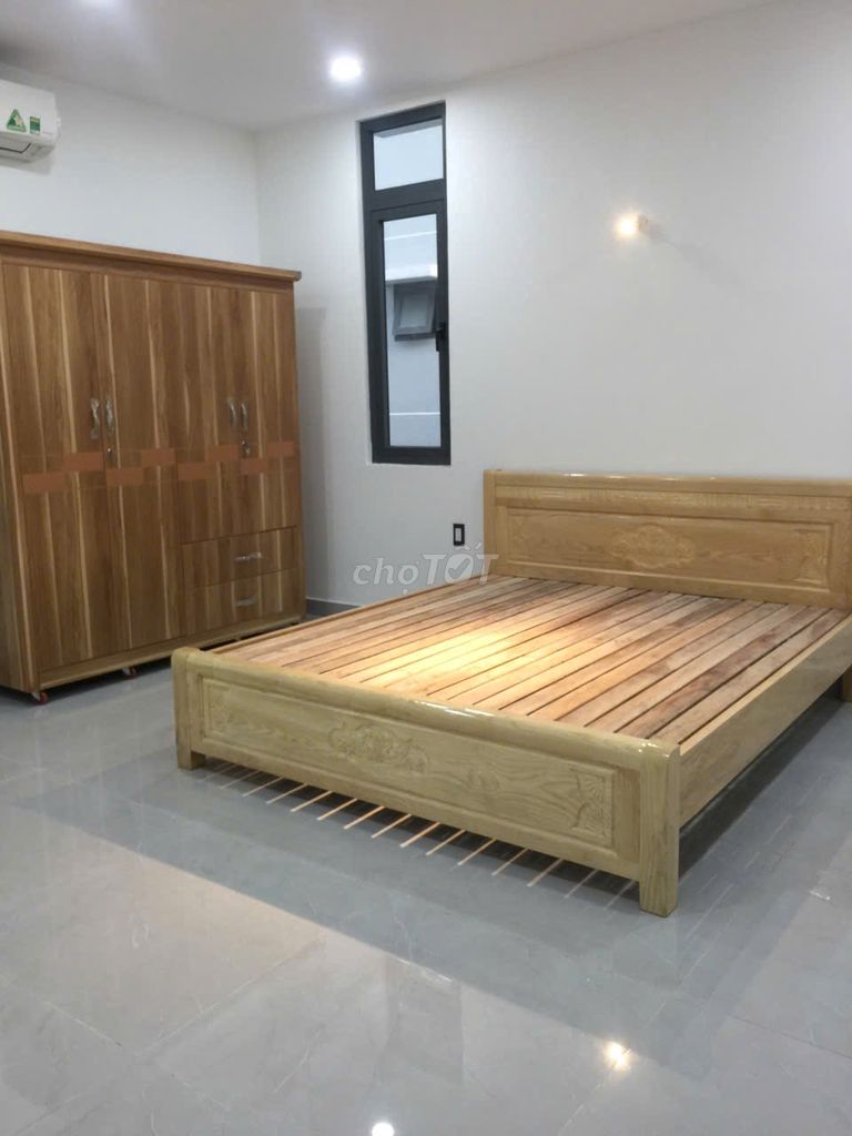 3BR Commercial House with Furnished Kitchen and AC