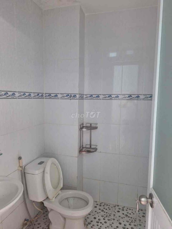 Spacious Rental in Tan Chanh Hiep, Q12 - Container Road Access