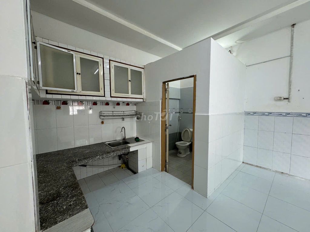 90m² House with Parking in Thu Duc