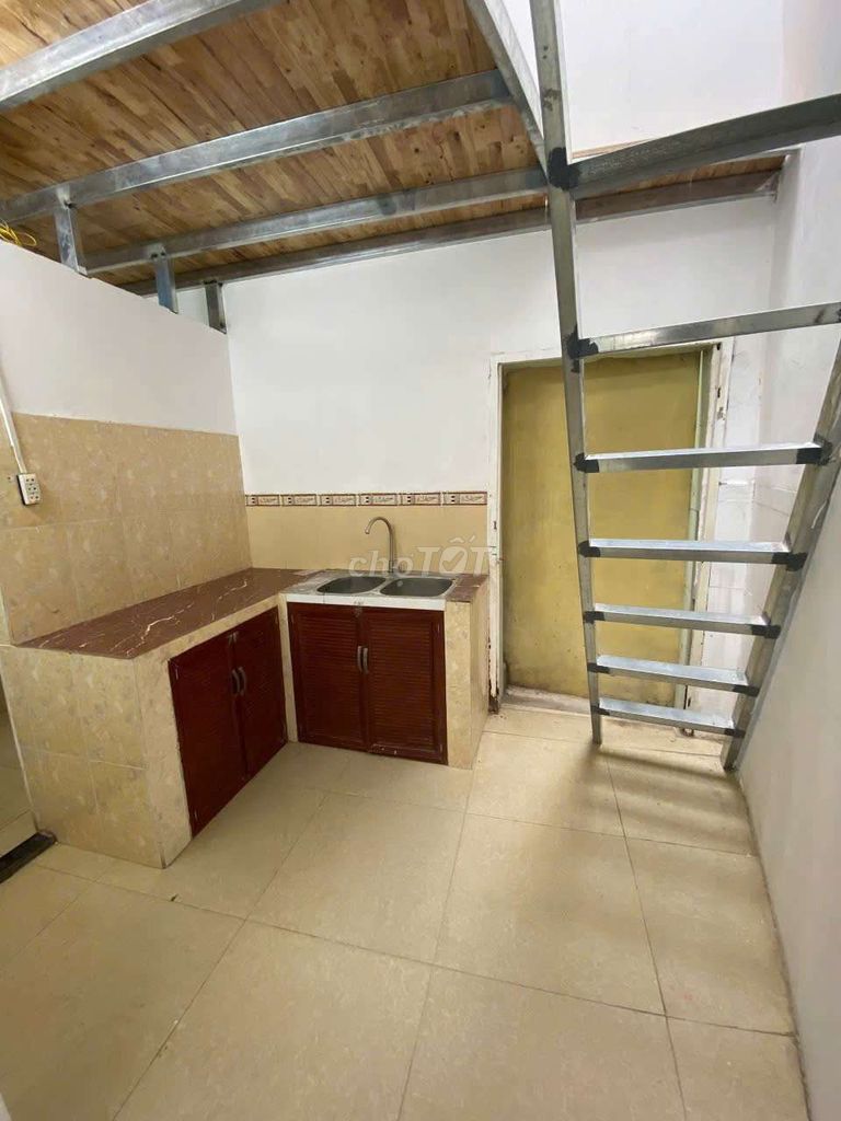 Spacious House in Binh Thanh with Business Potential
