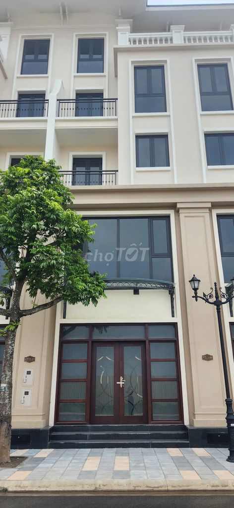Spacious 5-Floor Townhouse in Vinhomes Ocean Park