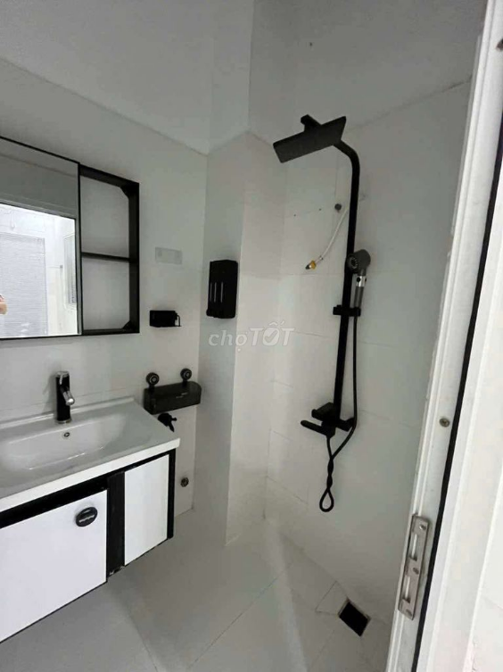 New Property in Bình Thạnh - Fully Furnished - Convenient Location
