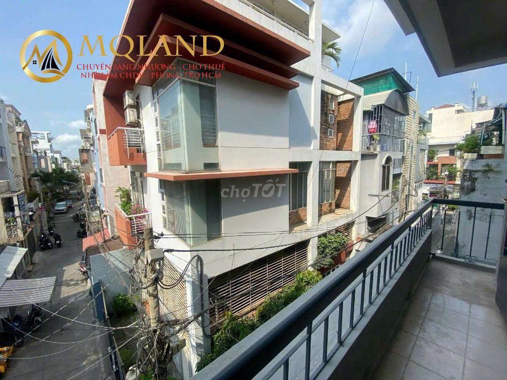 12-Room Service Apartment Building For Sale