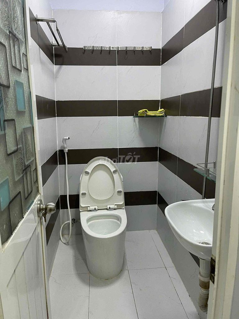 Modern Two-Bedroom House with Air Conditioning