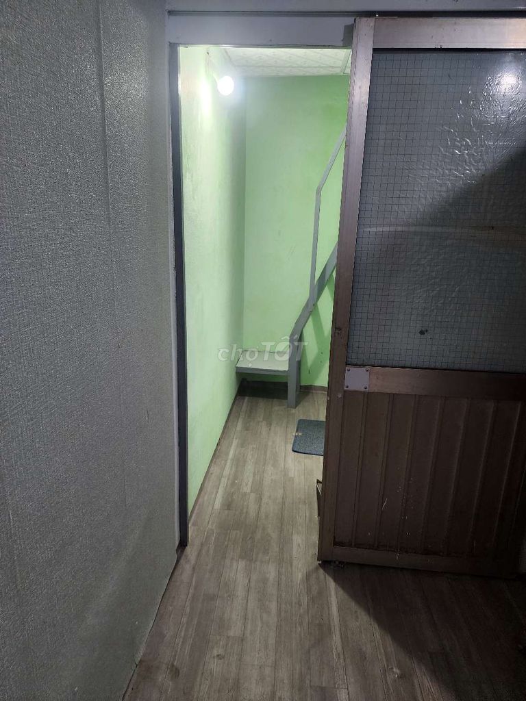 2 Bedroom House Near Market and School