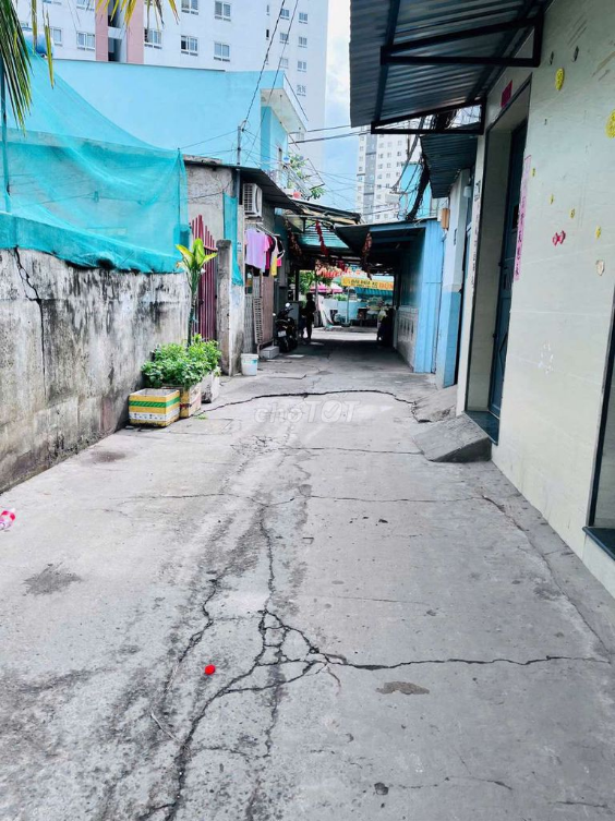 Small House Rental in Cao Lo Alley