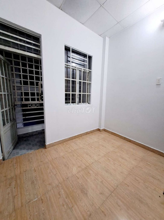 Fully Renovated Townhouse in Nha Be - 3x9m, 3 Floors, 4 Bedrooms