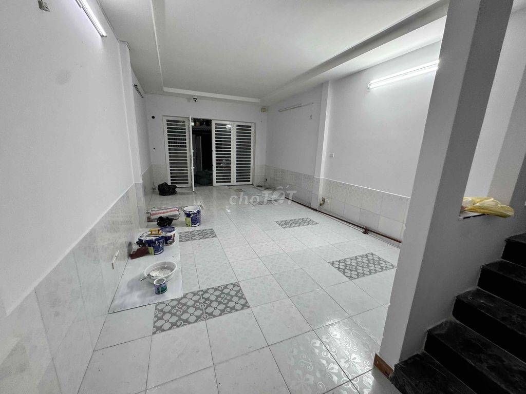 3BR Townhouse with Parking in Tan Phu