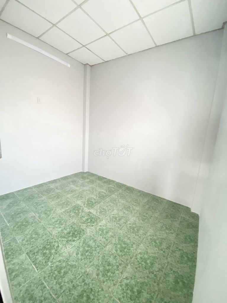 Modern 1-Bedroom House in Lam Van Ben