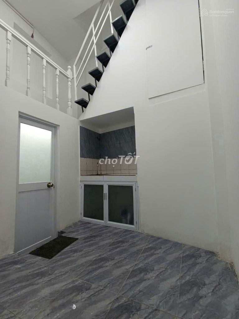 Modern Two-Bedroom Townhouse in District 10
