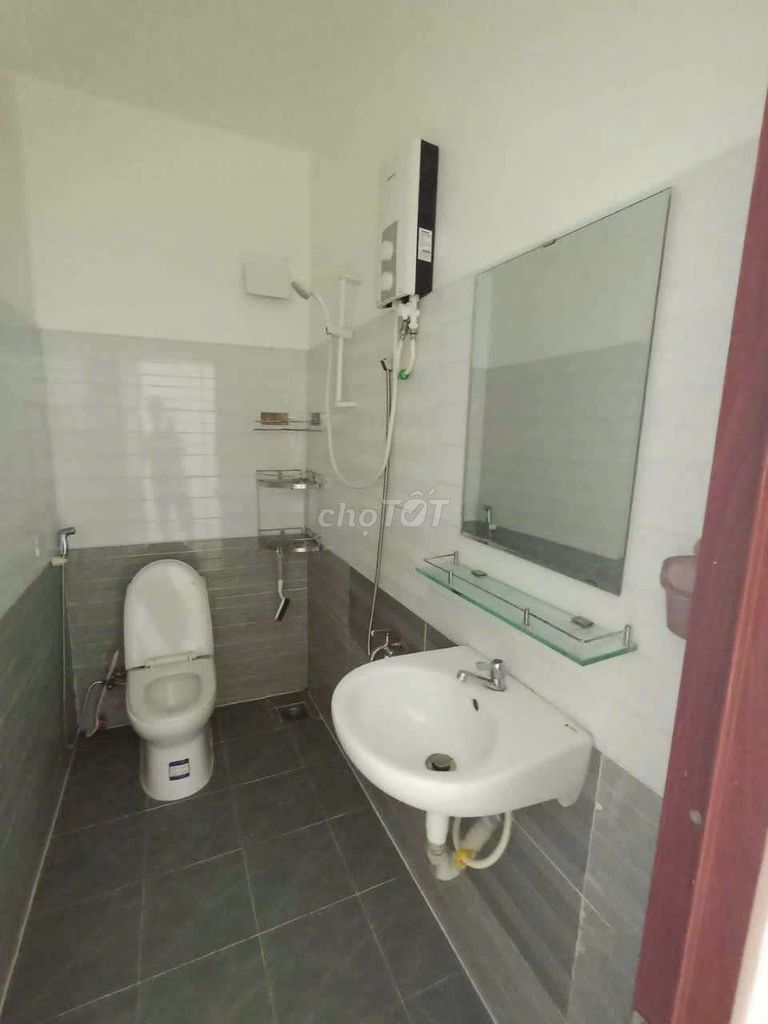 Modern 2BR Townhouse with Full Furniture