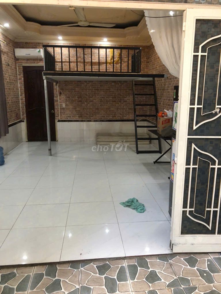 Modern 50m² Loft with Mezzanine in Binh Thanh