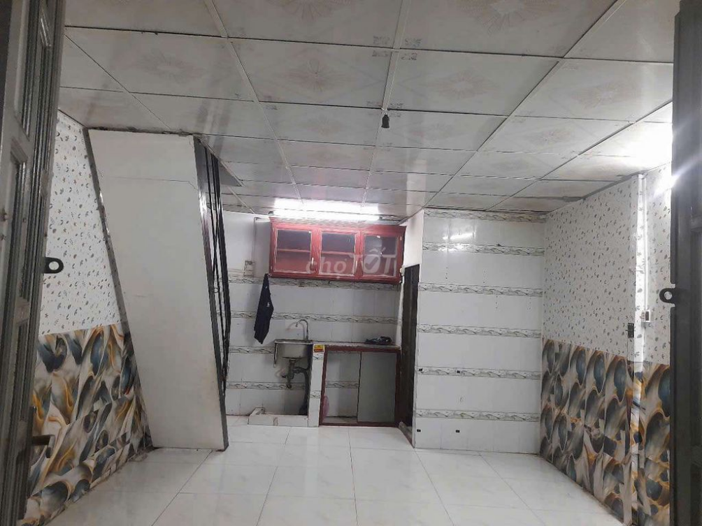 Small House Rental in Lam Van Benh Alley