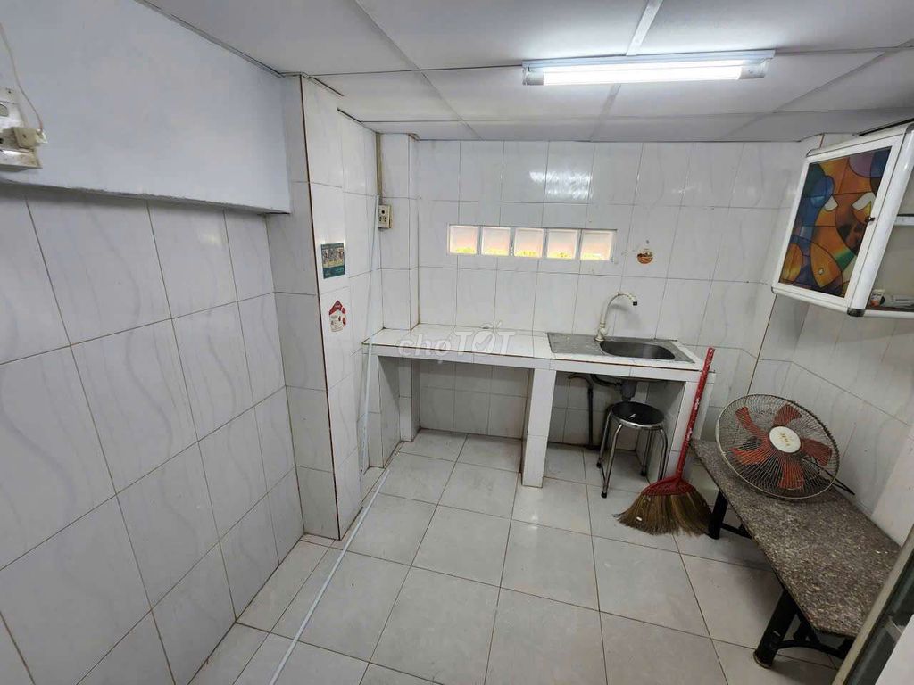 Small Family/Group House in Go Vap District with Online Work Space