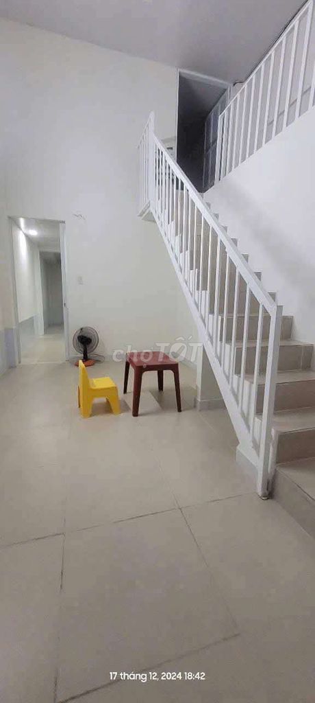 Modern Two-Bedroom House with Car Access