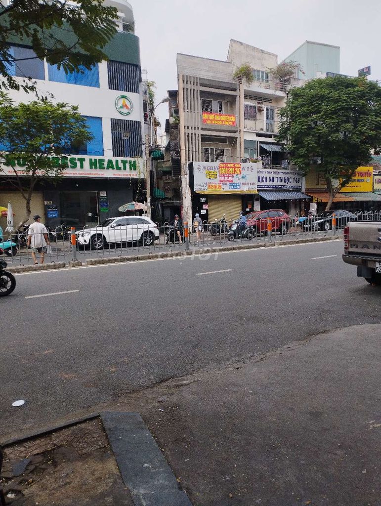 Small House Near Bui Vien Walking Street
