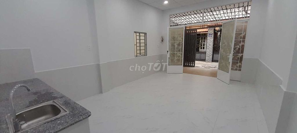 Newly Built House for Rent near Pham Van Hai Market