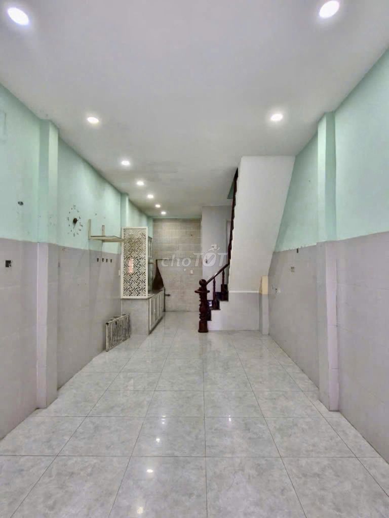Modern Two-Bedroom House in District 11