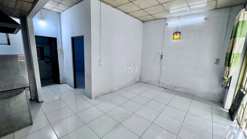 Ground Floor House with One Bedroom in Tan Binh