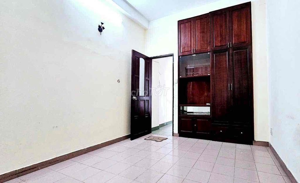 Spacious 5-Bedroom House near Metro Station in Bình Thạnh District