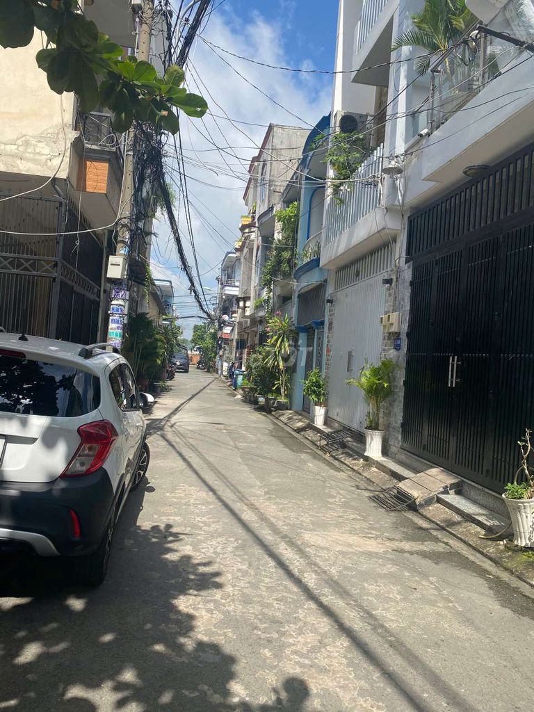 3-Story Townhouse in Go Vap District