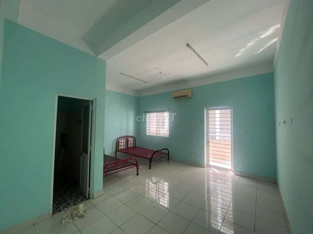 5-Bedroom House with AC in Binh Duong