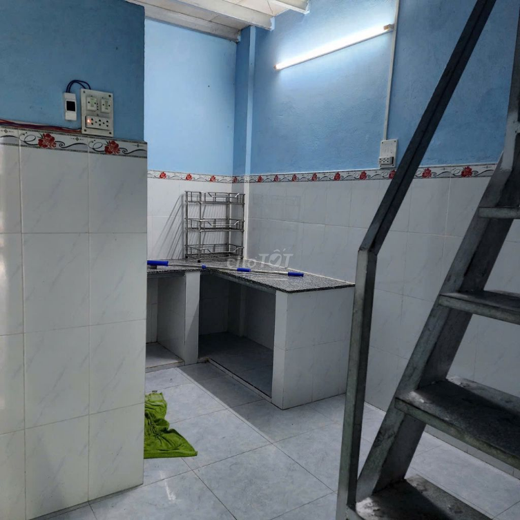 Compact City Center Apartment with Convenient Location