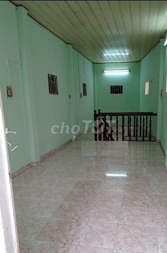 3-Story Townhouse with 2 Bedrooms in District 10