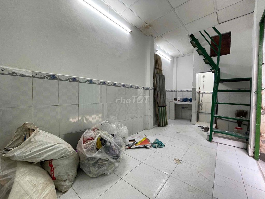 Modern Two-Level House Near Le Thi Rieng Park