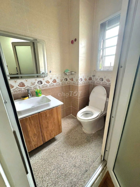 Modern 4-Bedroom House for Rent in Le Van Sy Street, Phu Nhuan District