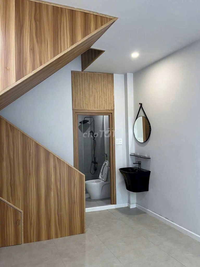 Modern Two-Story Commercial Space in District 6