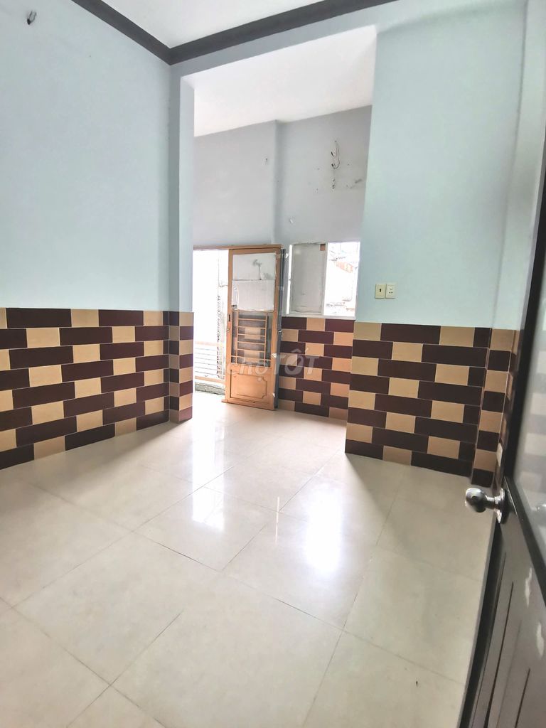 2-Bedroom House with Kitchen near Au Co