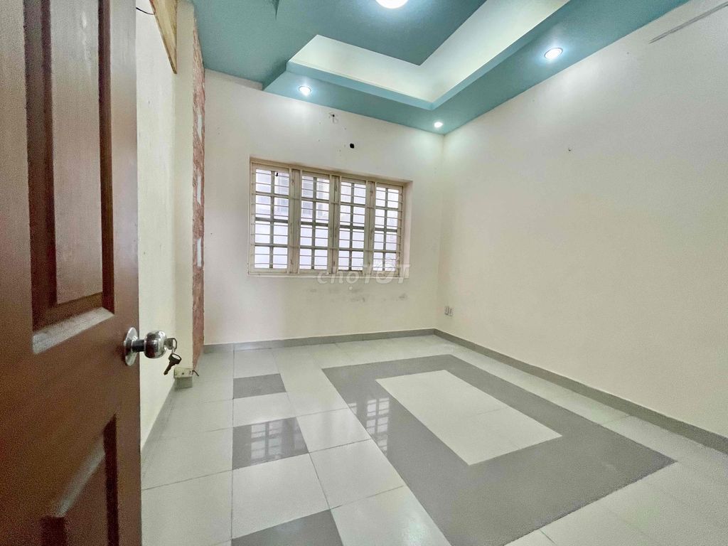 Modern 5-Bedroom Townhouse Near Pham Hung