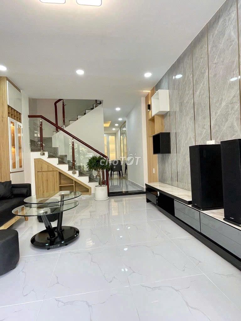 Modern 4-bedroom house in Gò Vấp
