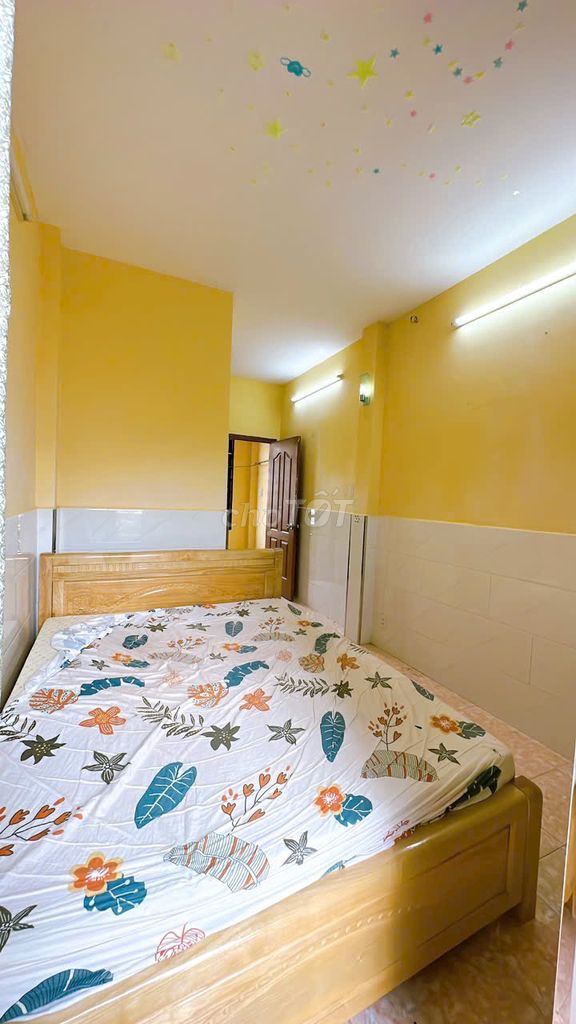 Furnished Townhouse with AC in District 4