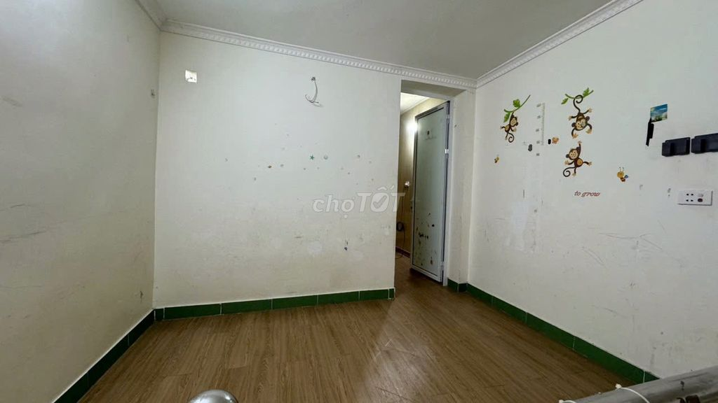 3-Story House 90m² Near Hoang Liet Lake, Suitable for Family/Office