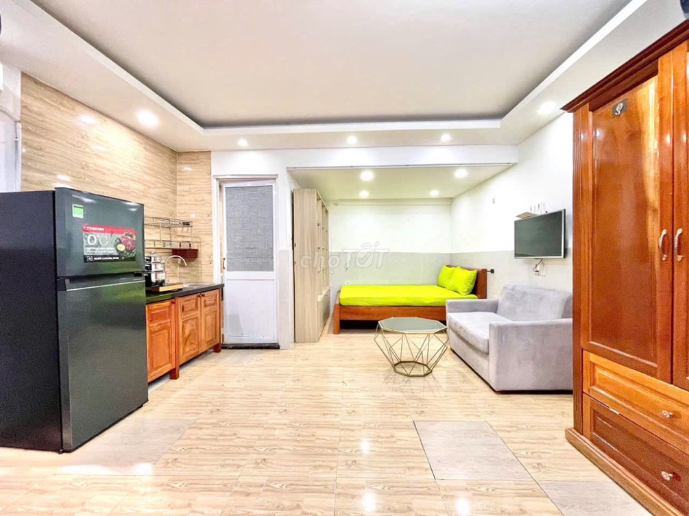 Fully Furnished Studio Apartment in Central Location