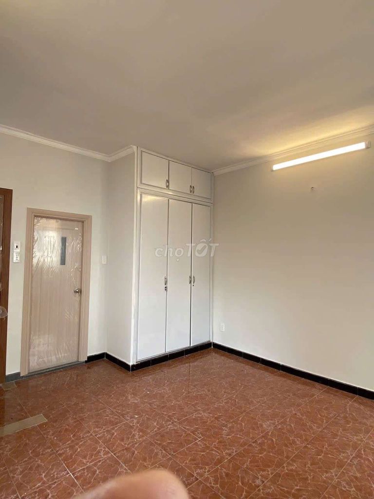 Modern Two-Bedroom House with Parking in Tan Binh