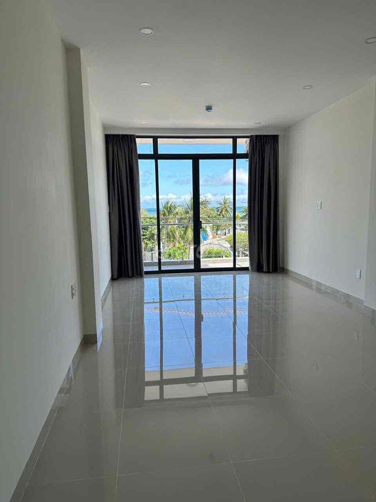 6-Story Commercial Building with Sea View