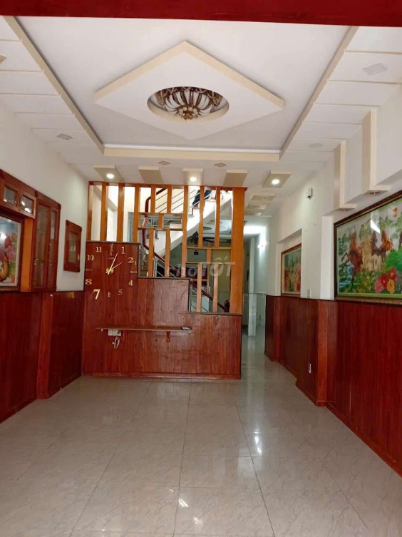 Spacious 4-bedroom house for rent in Binh Tan district