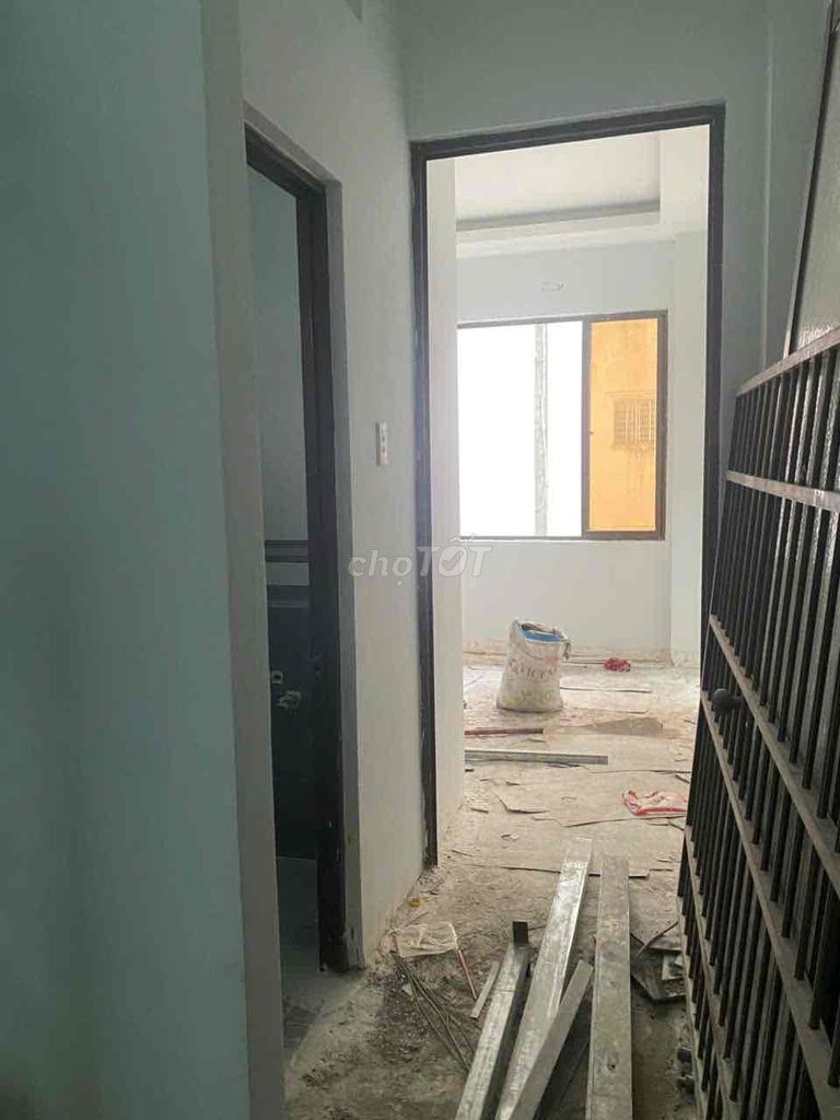 3-Bedroom Townhouse Near Nguyen Tieu La