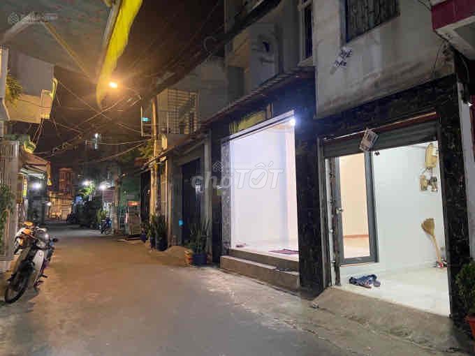 Modern 4BR Townhouse Near Tan Binh Market