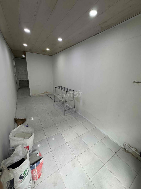 Two-bedroom house near Hang Xanh intersection, Bach Dang street
