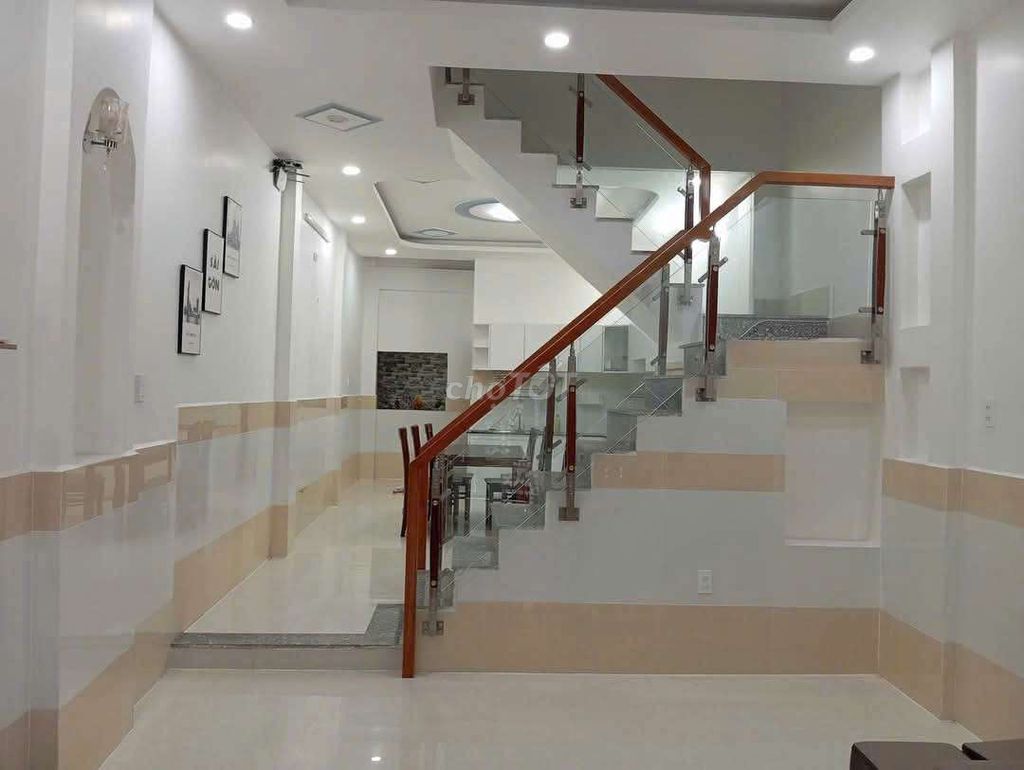 Modern 2BR Townhouse with Full Furniture