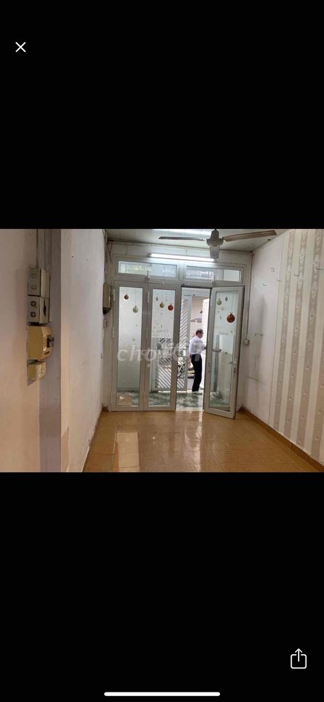 Spacious Townhouse in Lu Gia District 11