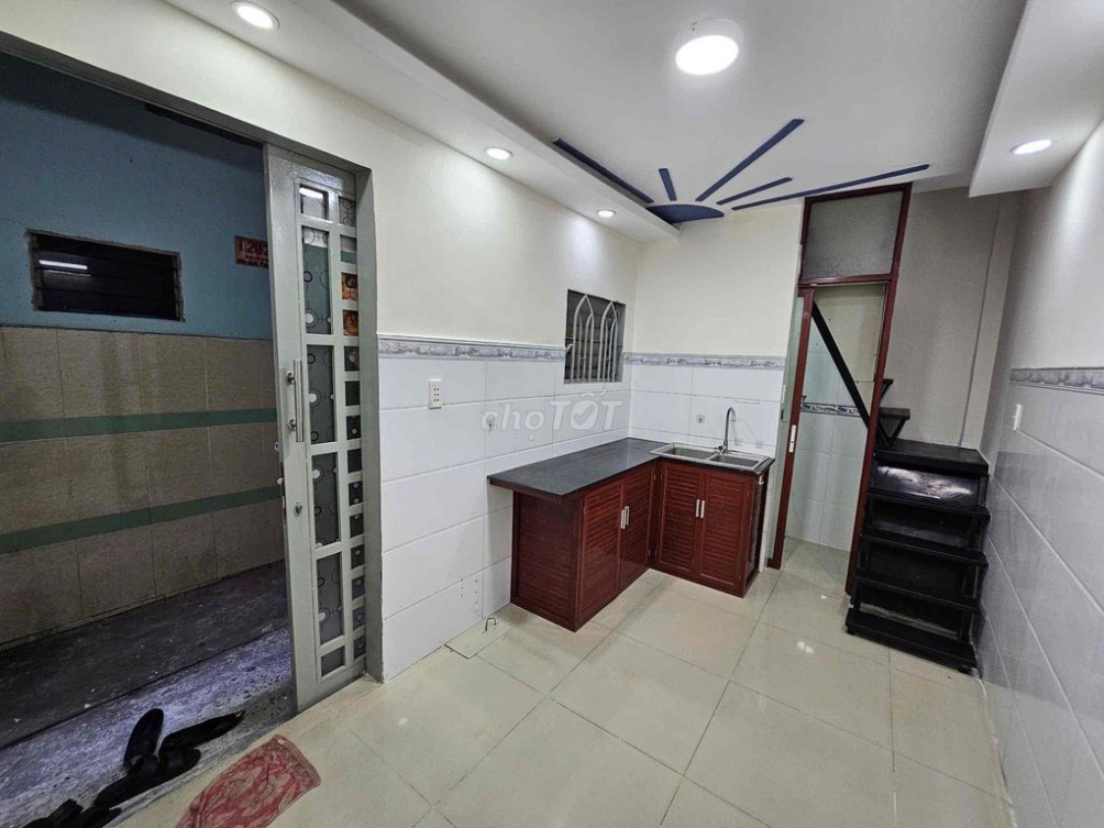 Newly Renovated Ground Floor + 1st Floor Rental Property