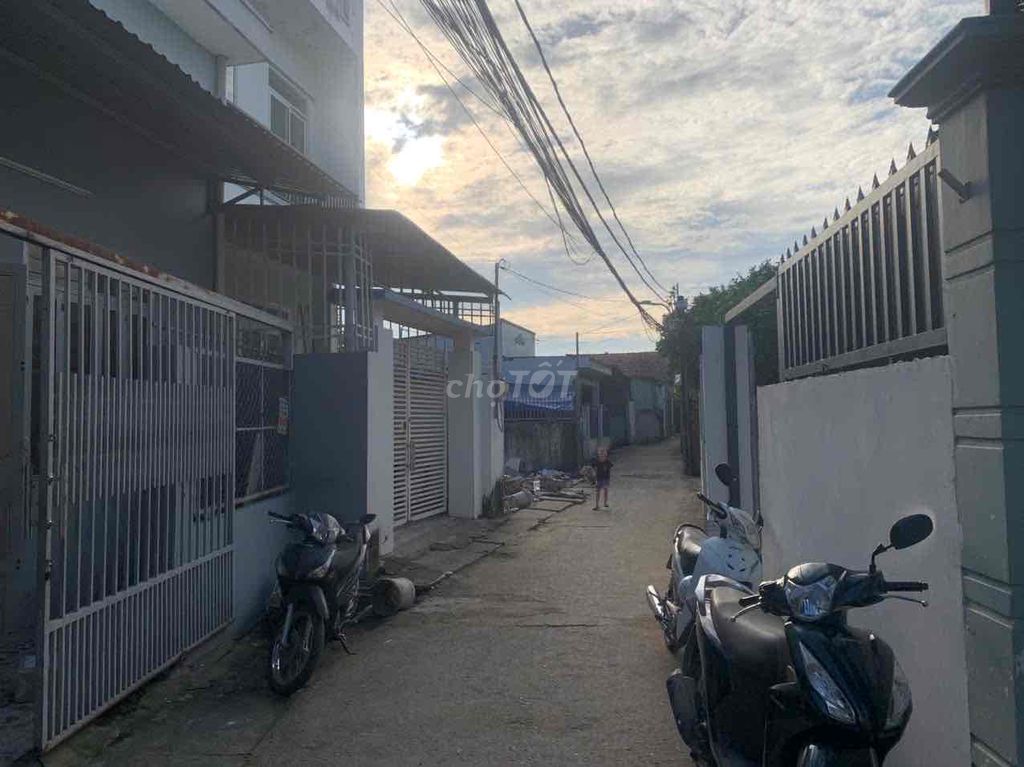 Quiet Family Home Near Long Thạnh Mỹ Market