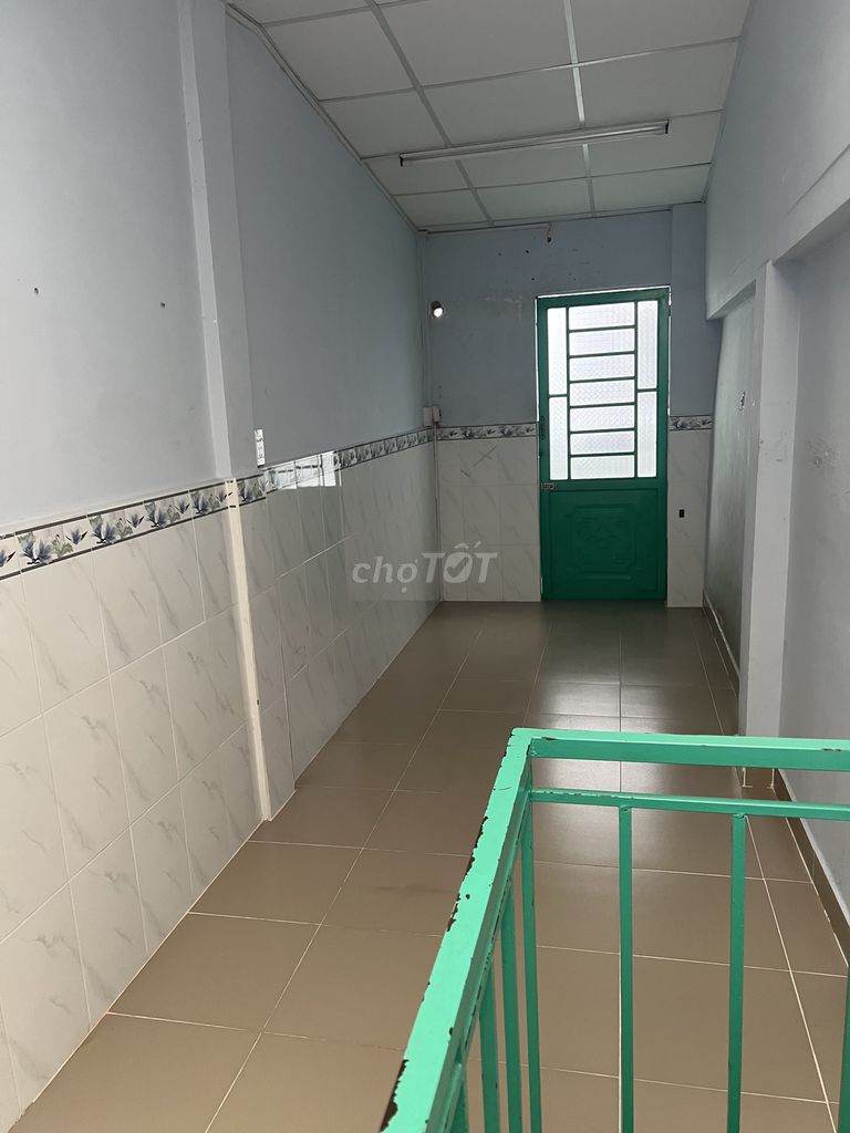 Renovated Studio Near Market with Good Access
