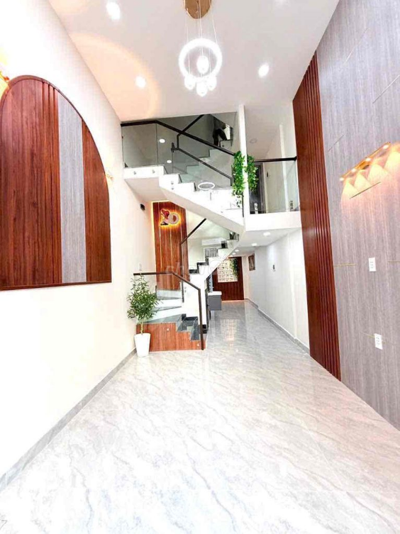 Fully Furnished Townhouse in Phu Nhuan District, 4 Bedrooms