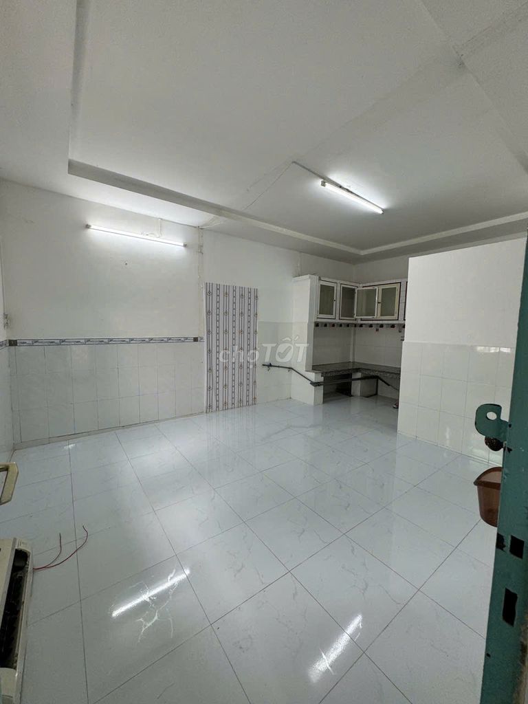90m² House with Parking in Thu Duc
